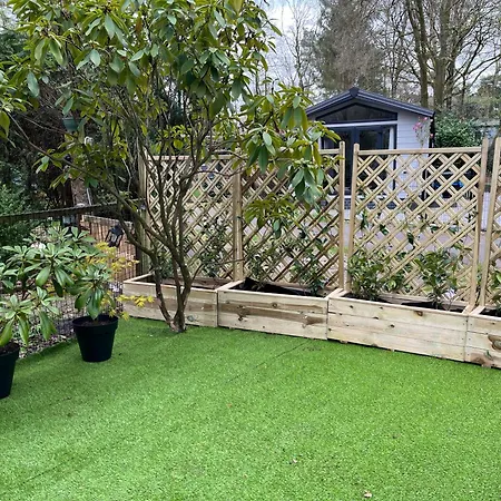 Boshuisje Met Sauna In 헨덜루